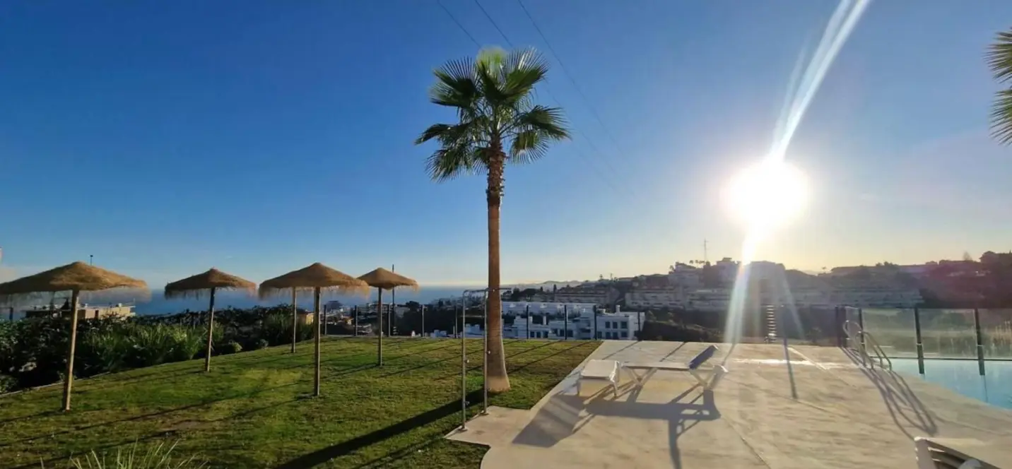 Sale of ground floor apartment in Higueron 4