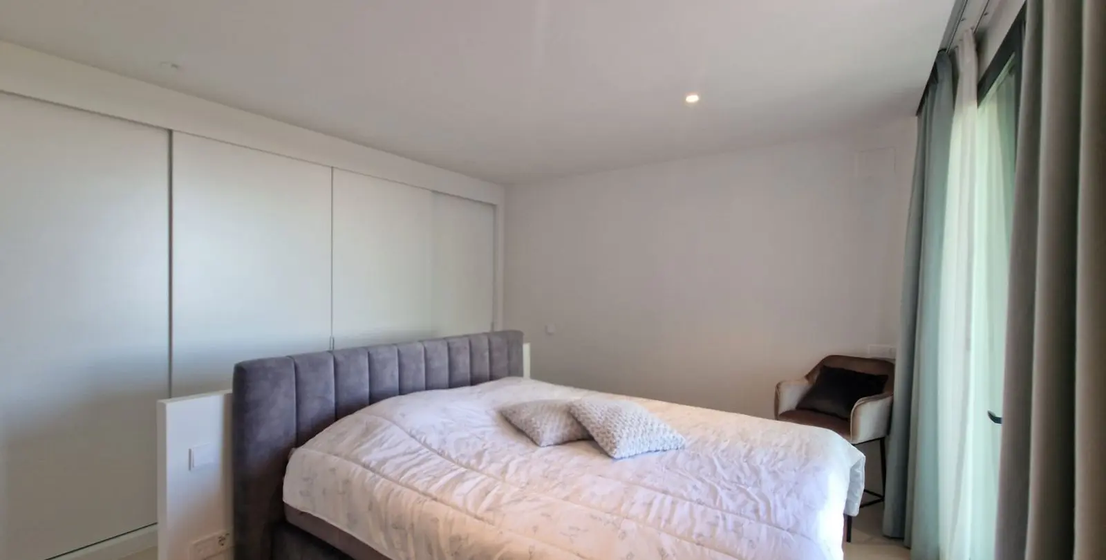 Sale of ground floor apartment in Higueron 13