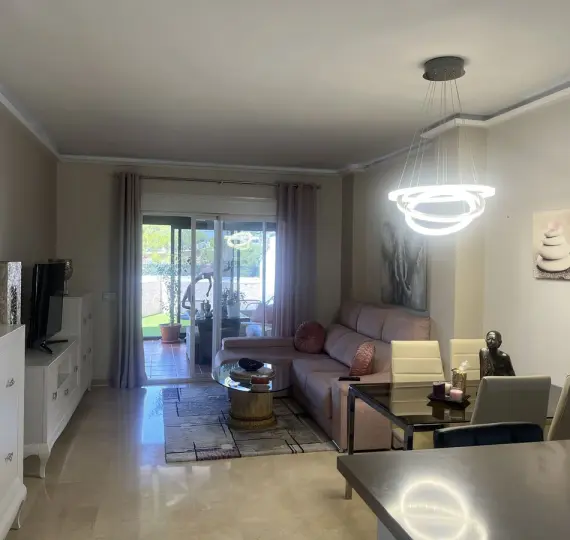 Sale of penthouse in Estepona