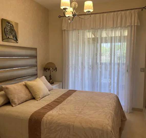 Sale of penthouse in Estepona