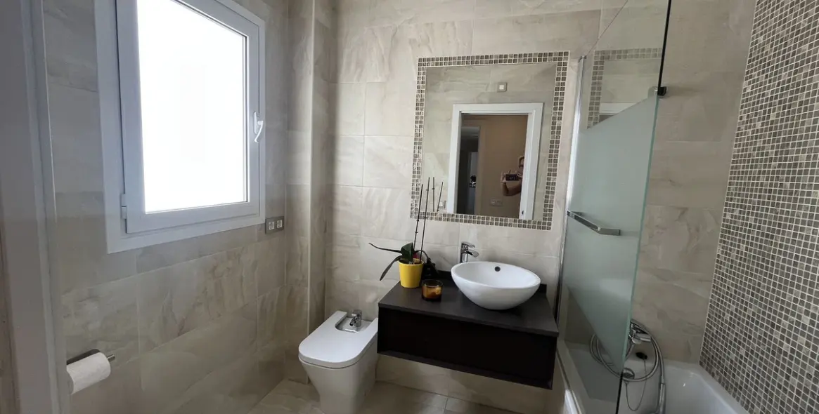 Sale of penthouse in Estepona 7