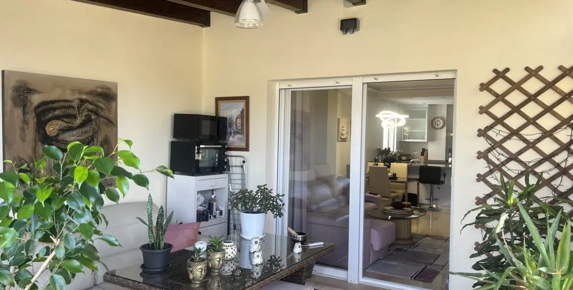 Sale of penthouse in Estepona 14