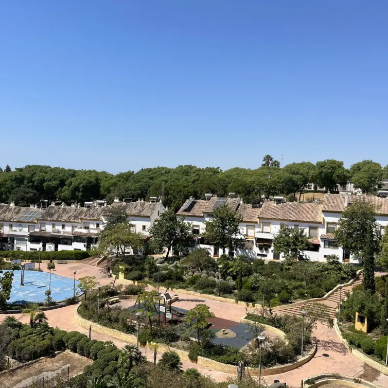 Venta de ático en Estepona