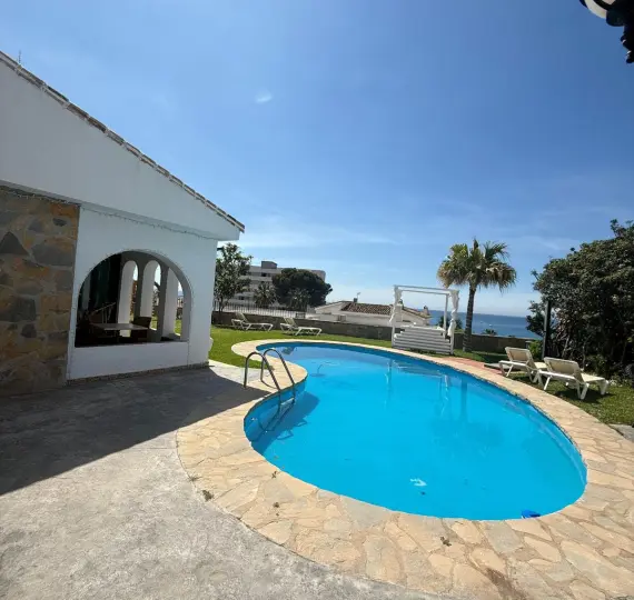 Sale of townhouse in Benalmadena