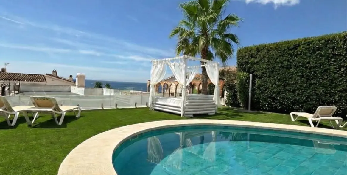 Sale of townhouse in Benalmadena 2