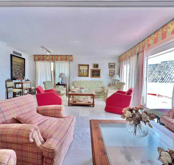 Продажа таунхауса в Estepona