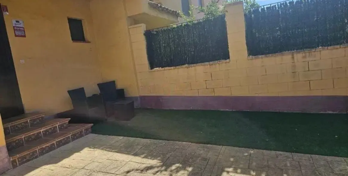 Продажа таунхауса в Bel Air 12