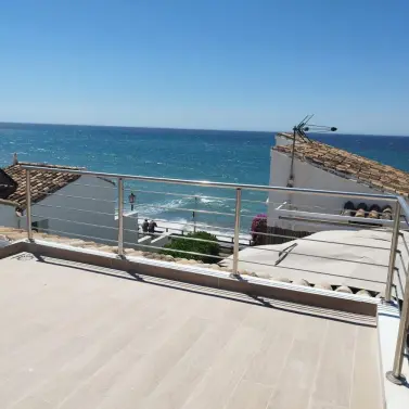 Продажа дома на две семьи в Estepona