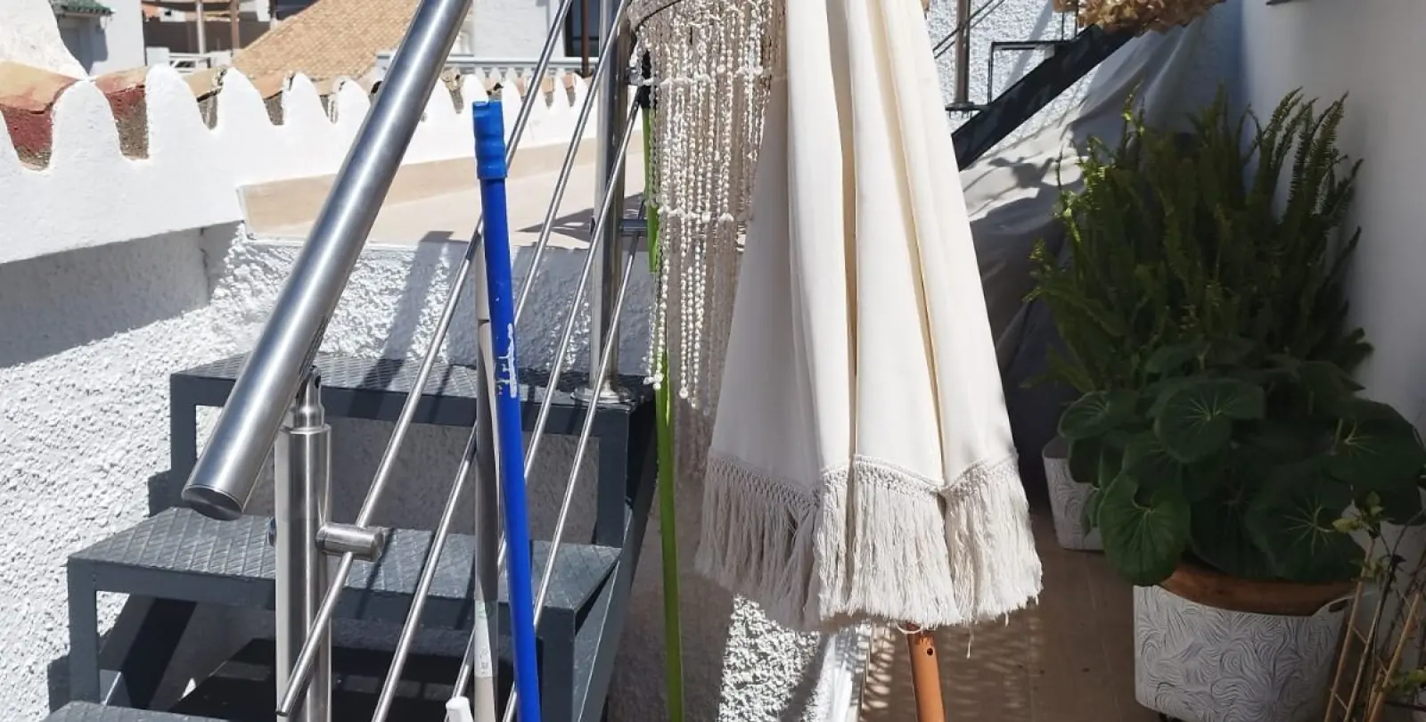 Продажа дома на две семьи в Estepona 23