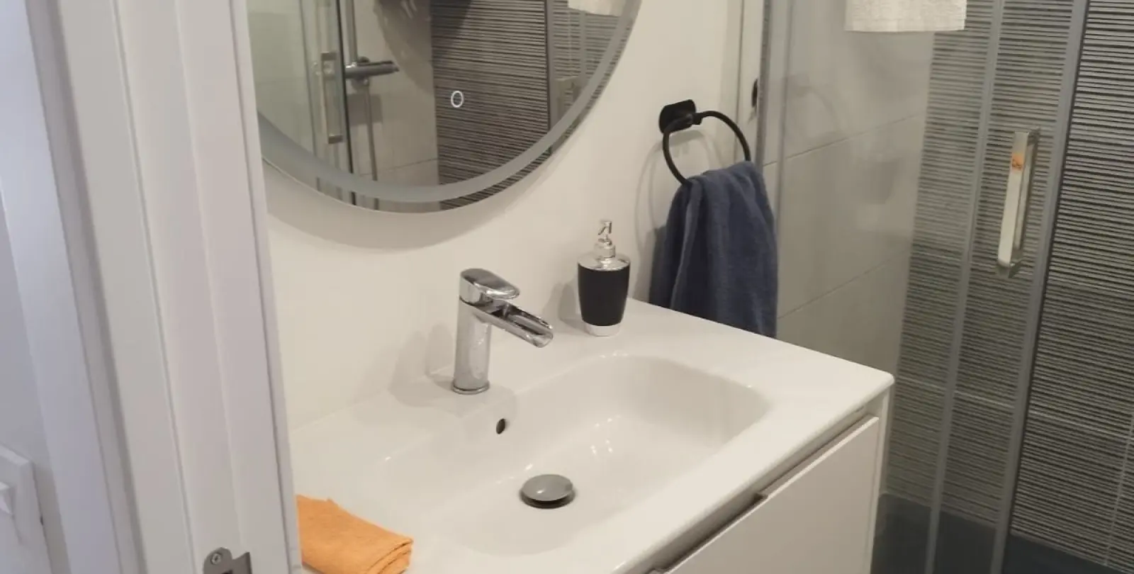 Продажа дома на две семьи в Estepona 35