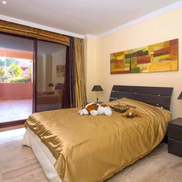 Sale of ground floor apartment in New Golden Mile