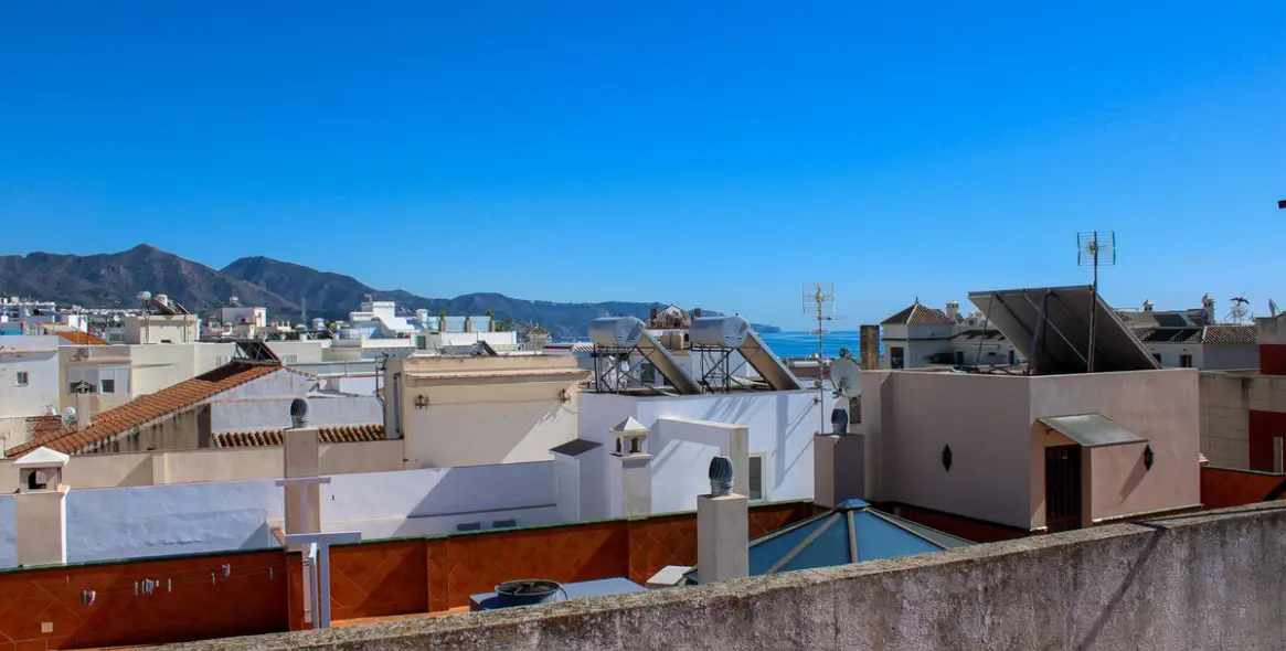 Sale of semi-detached house in Nerja 24