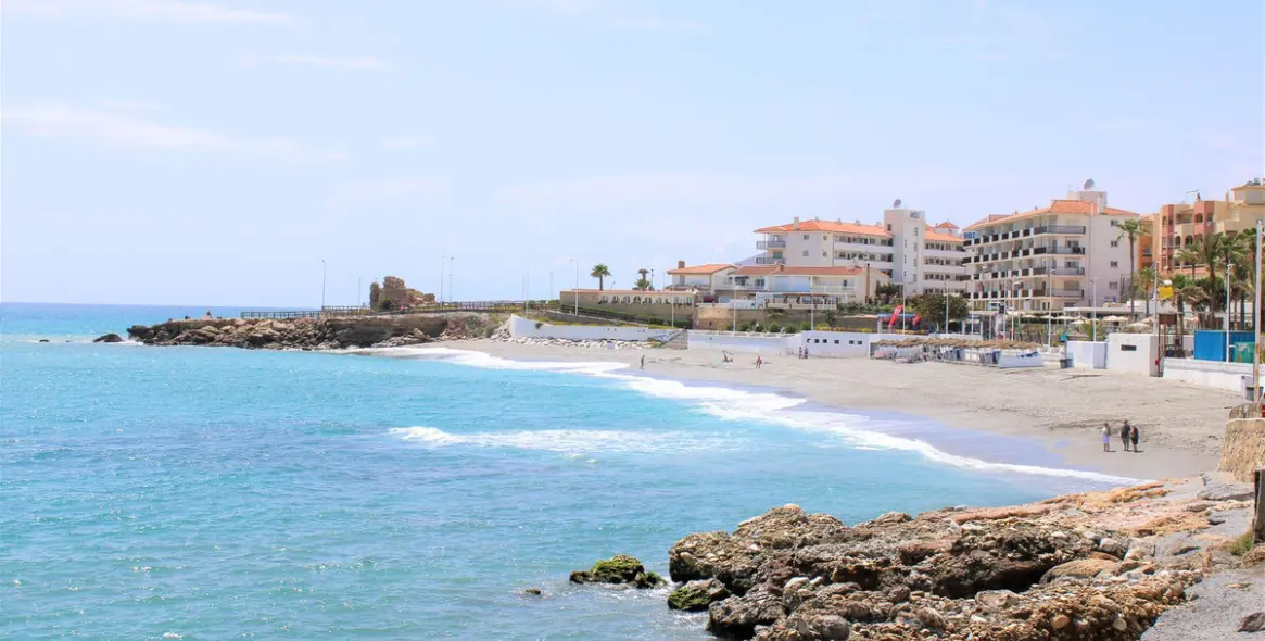 Sale of semi-detached house in Nerja 28