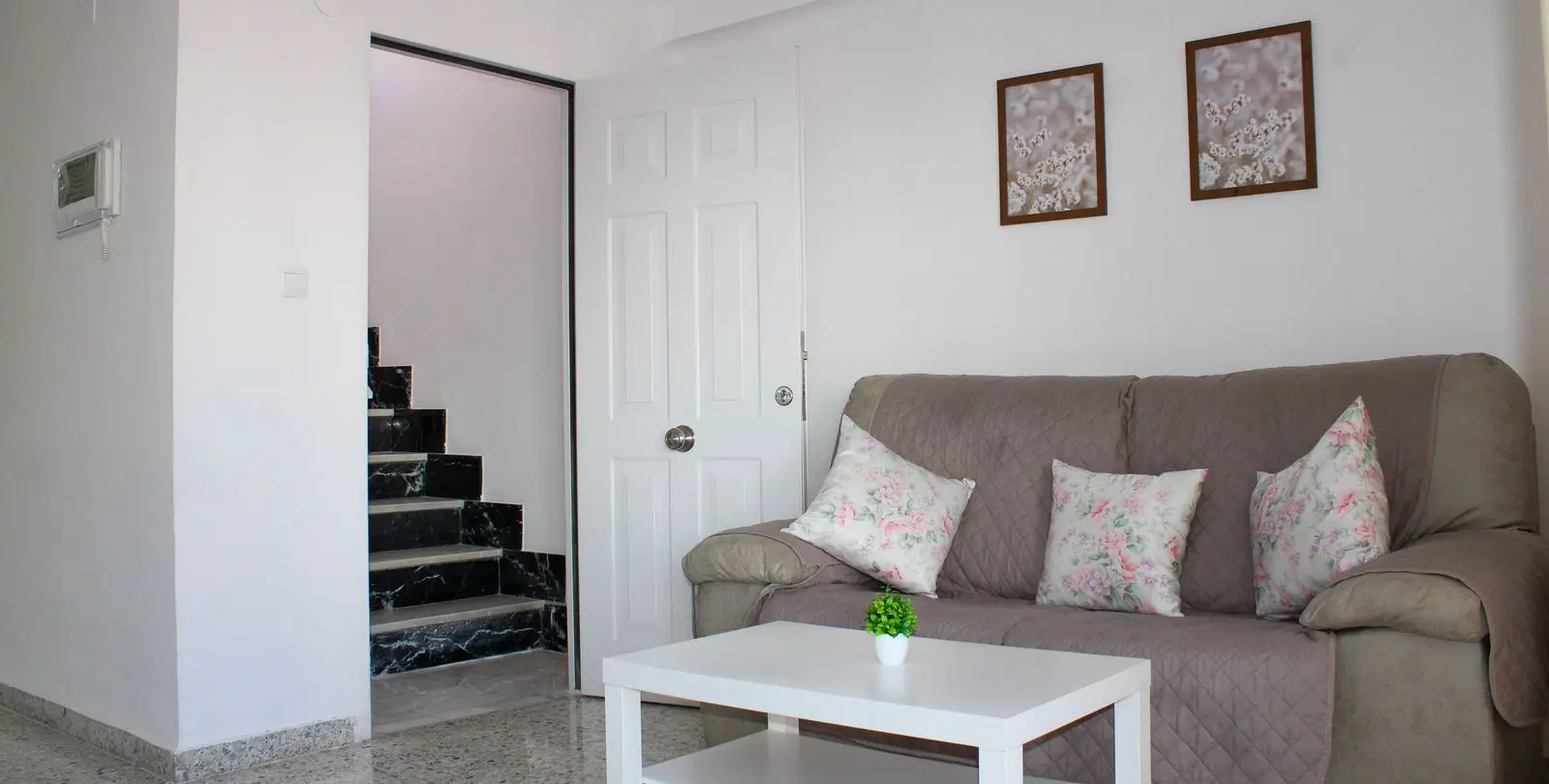 Продажа дома на две семьи в Nerja 4