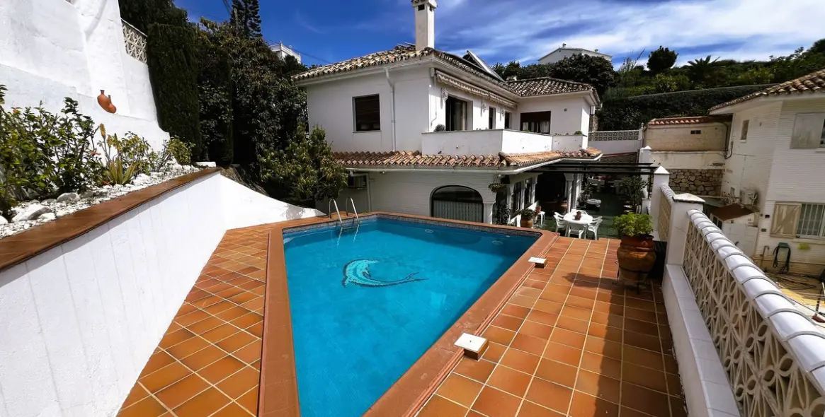 Sale of detached villa in La Capellania 1