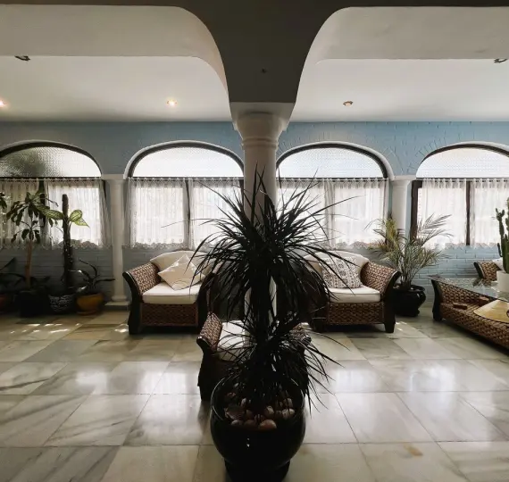 Detached villa R4689322