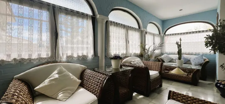 Detached villa R4689322 2