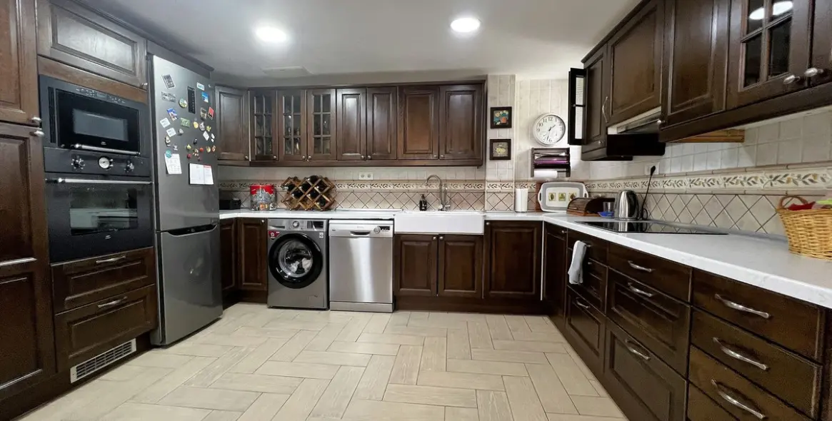 Sale of detached villa in La Capellania 12