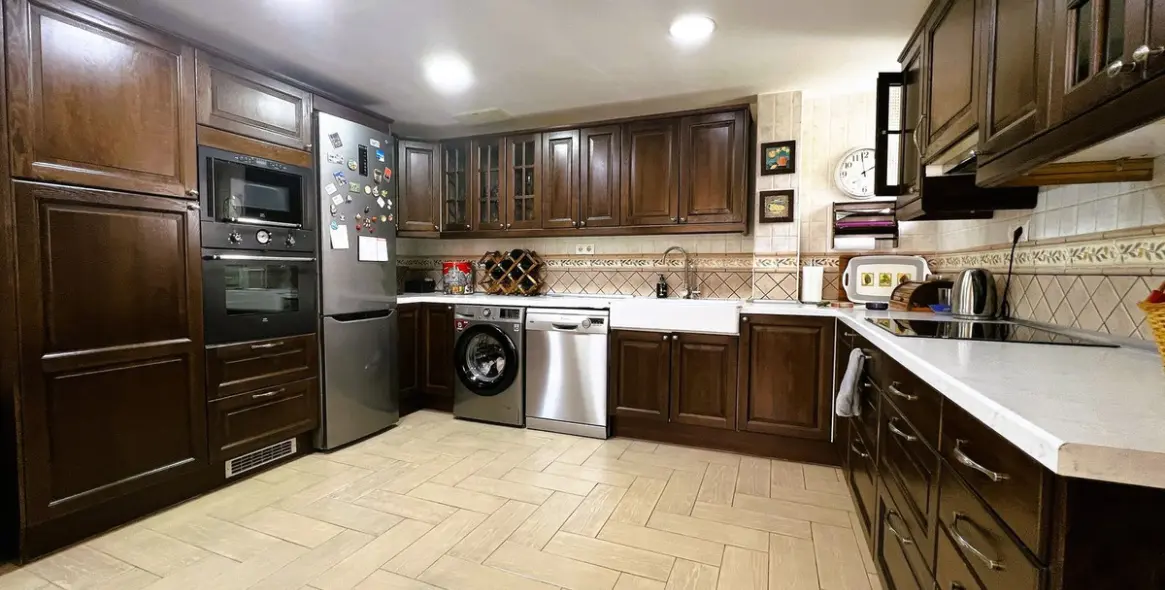 Sale of detached villa in La Capellania 14