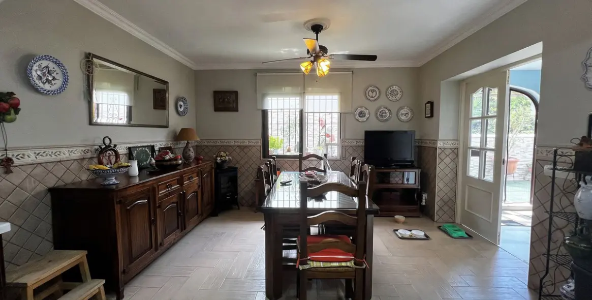 Sale of detached villa in La Capellania 15