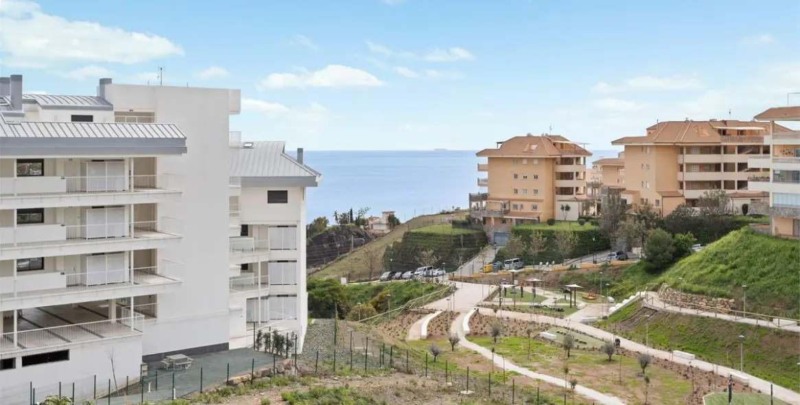 Sale of penthouse in Fuengirola (district Higueron) 5