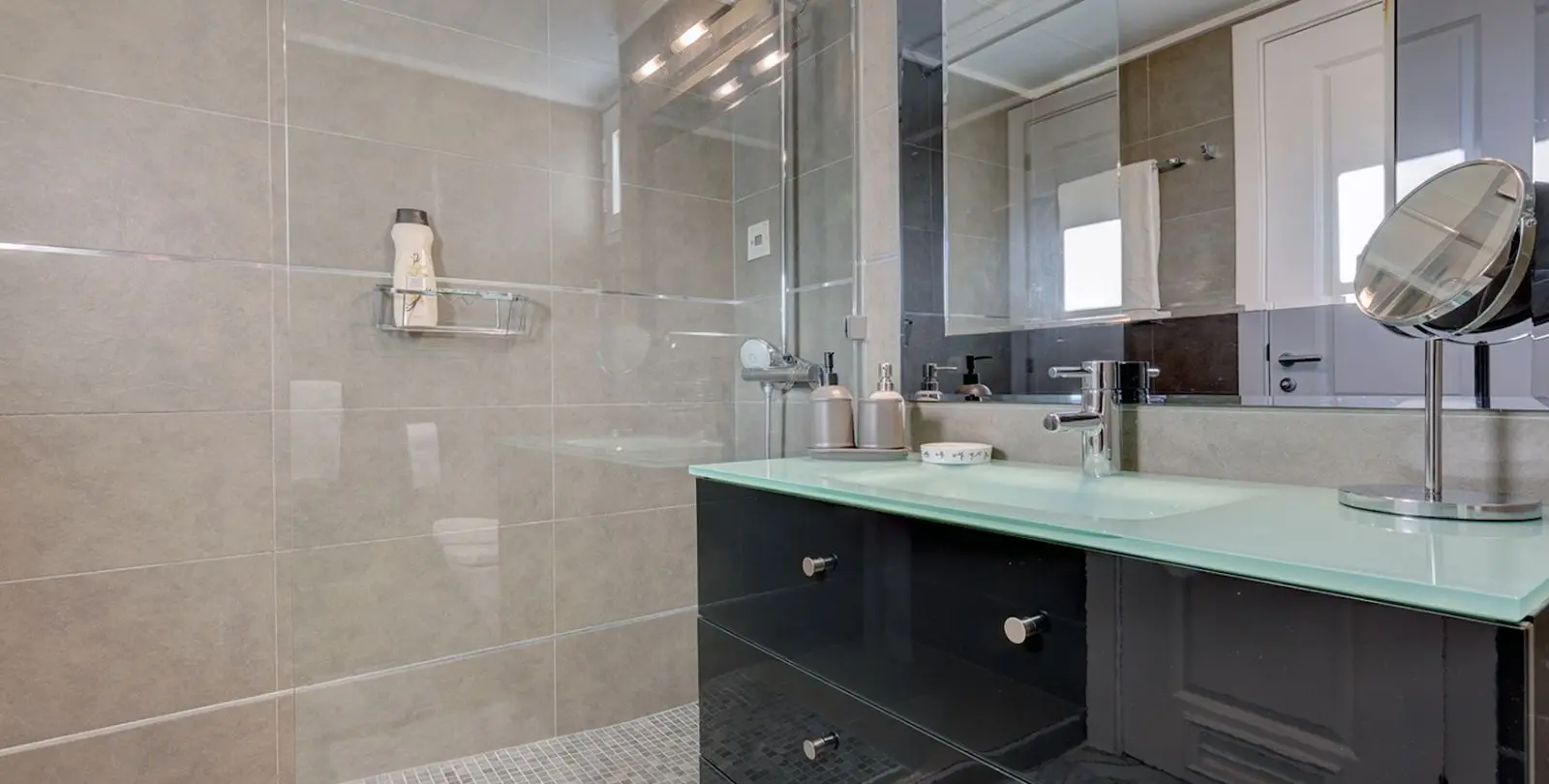 Sale of penthouse in Bahía de Marbella 4