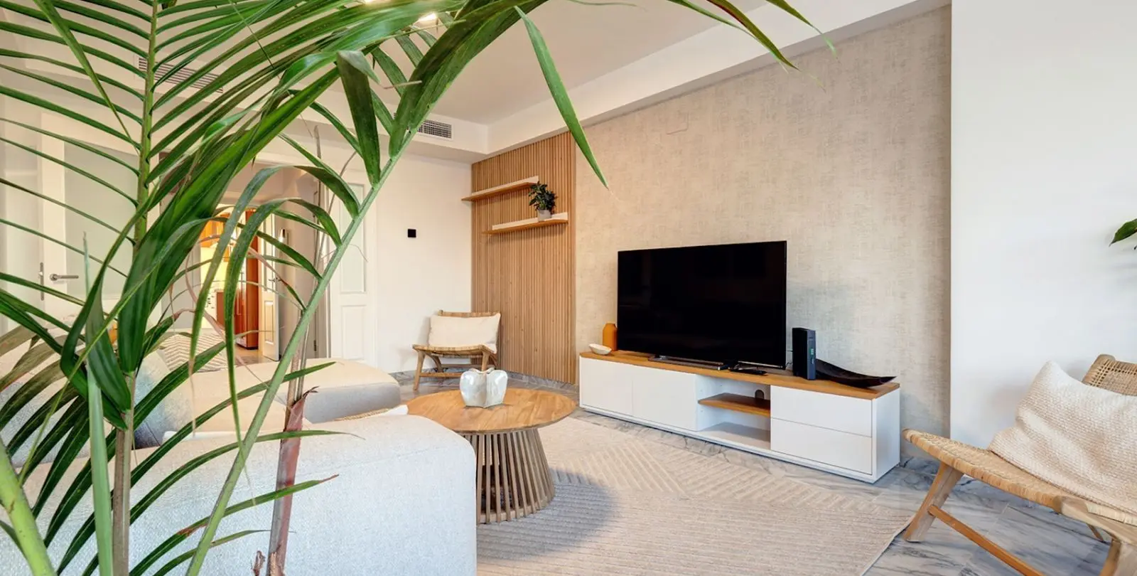 Sale of penthouse in Bahía de Marbella 9