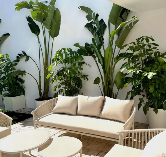 Продажа апартаментов на первом этаже в Nueva Andalucía