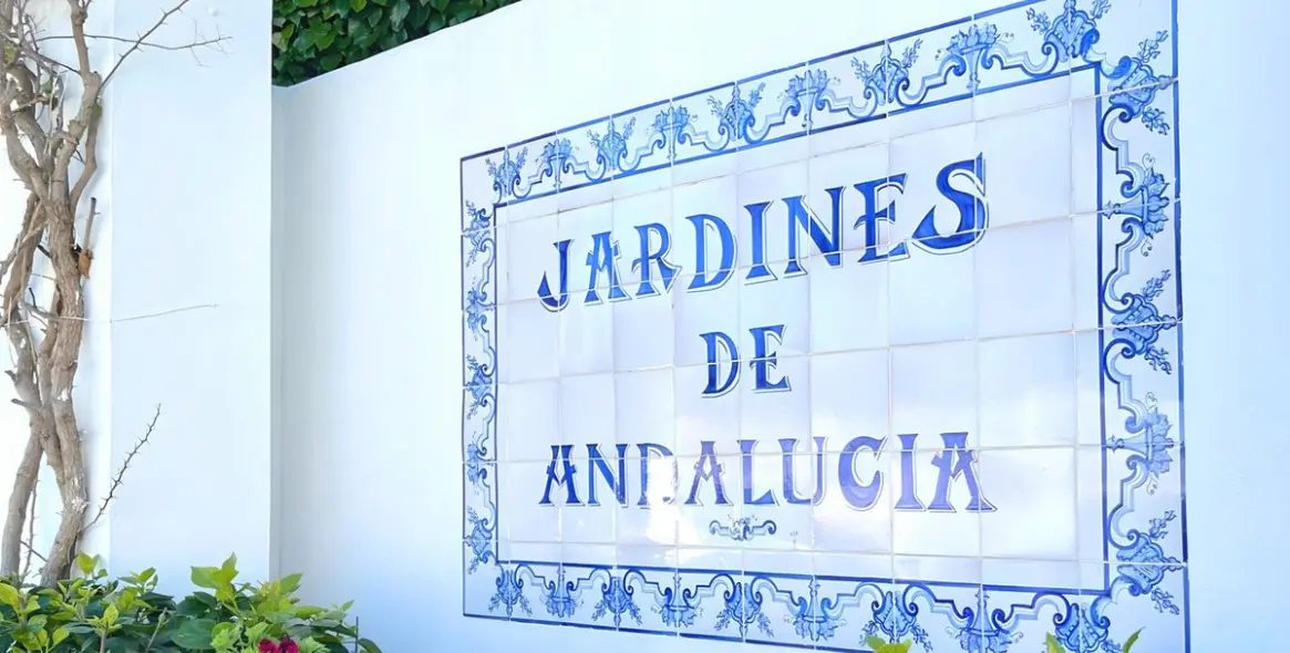 Venta de apartamento en planta baja en Nueva Andalucía 3