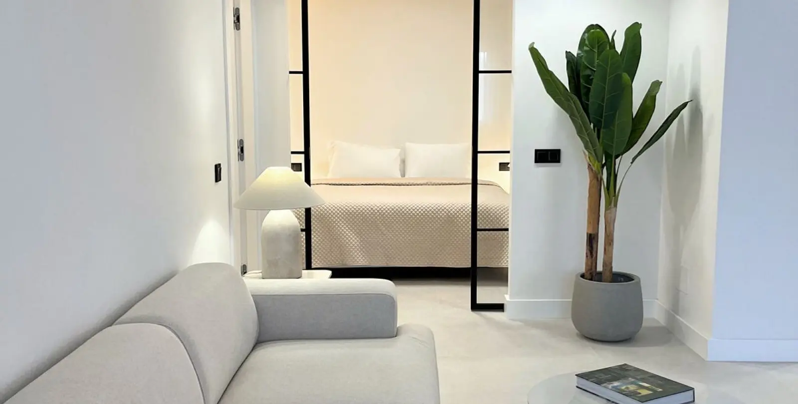 Sale of ground floor apartment in Nueva Andalucía 16