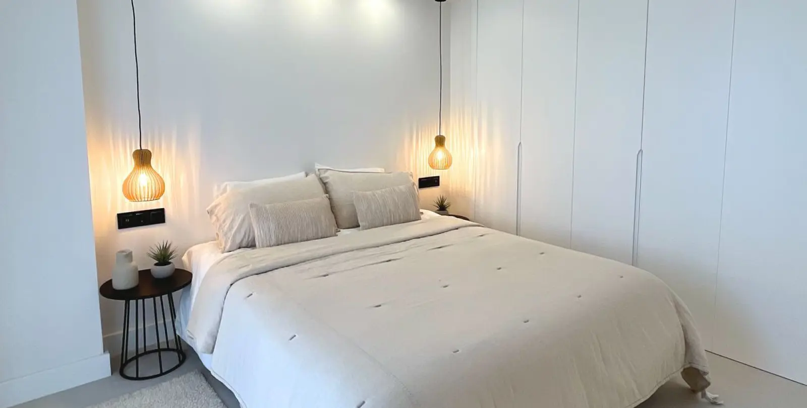 Sale of ground floor apartment in Nueva Andalucía 24