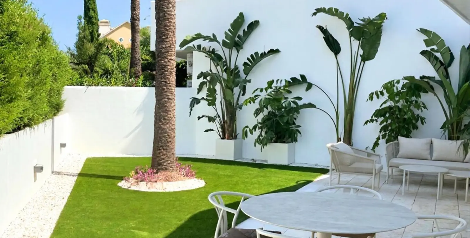 Sale of ground floor apartment in Nueva Andalucía 35