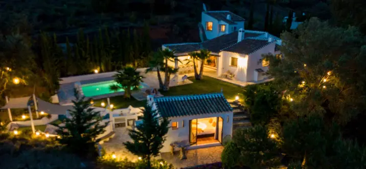 Detached villa R5195092 0