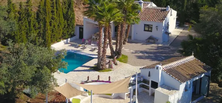 Detached villa R5195092 1