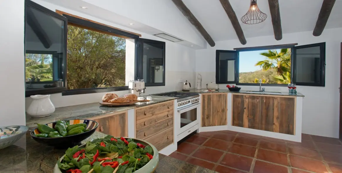 Sale of detached villa in Canillas de Aceituno 9