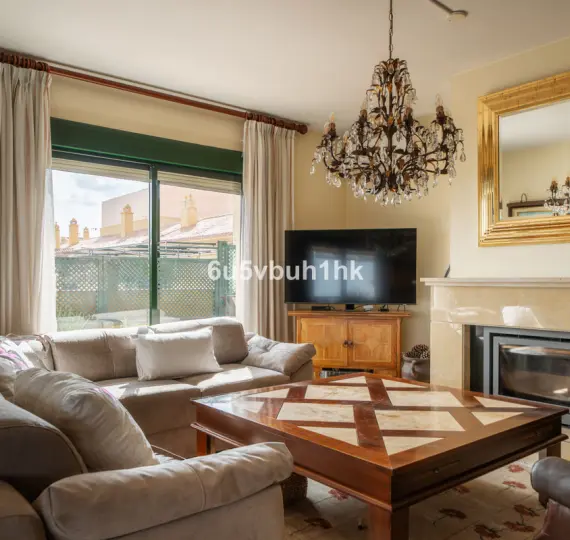 Sale of penthouse in Linda Vista Baja