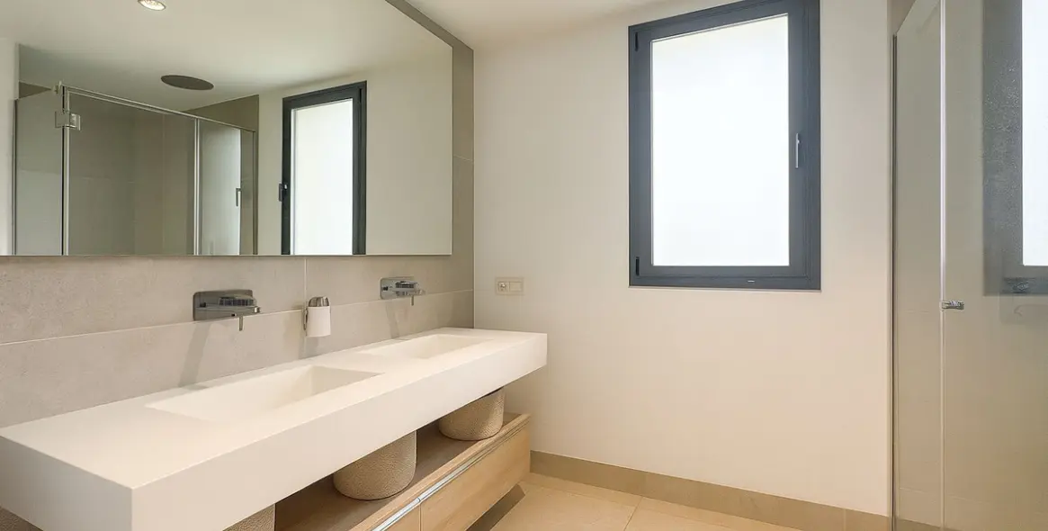 Sale of duplex in Artola 19