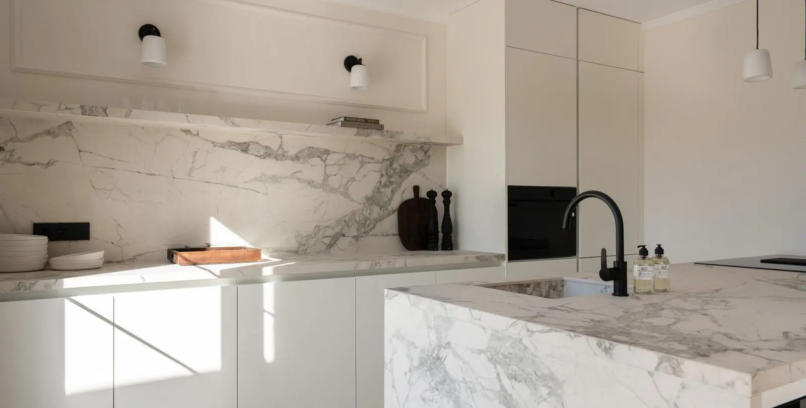 Sale of penthouse in Los Arqueros 25