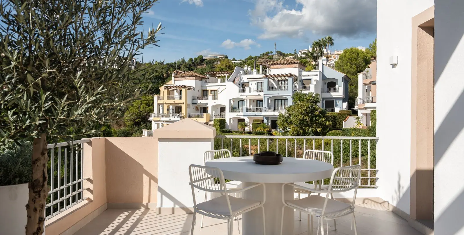 Sale of penthouse in Los Arqueros 29