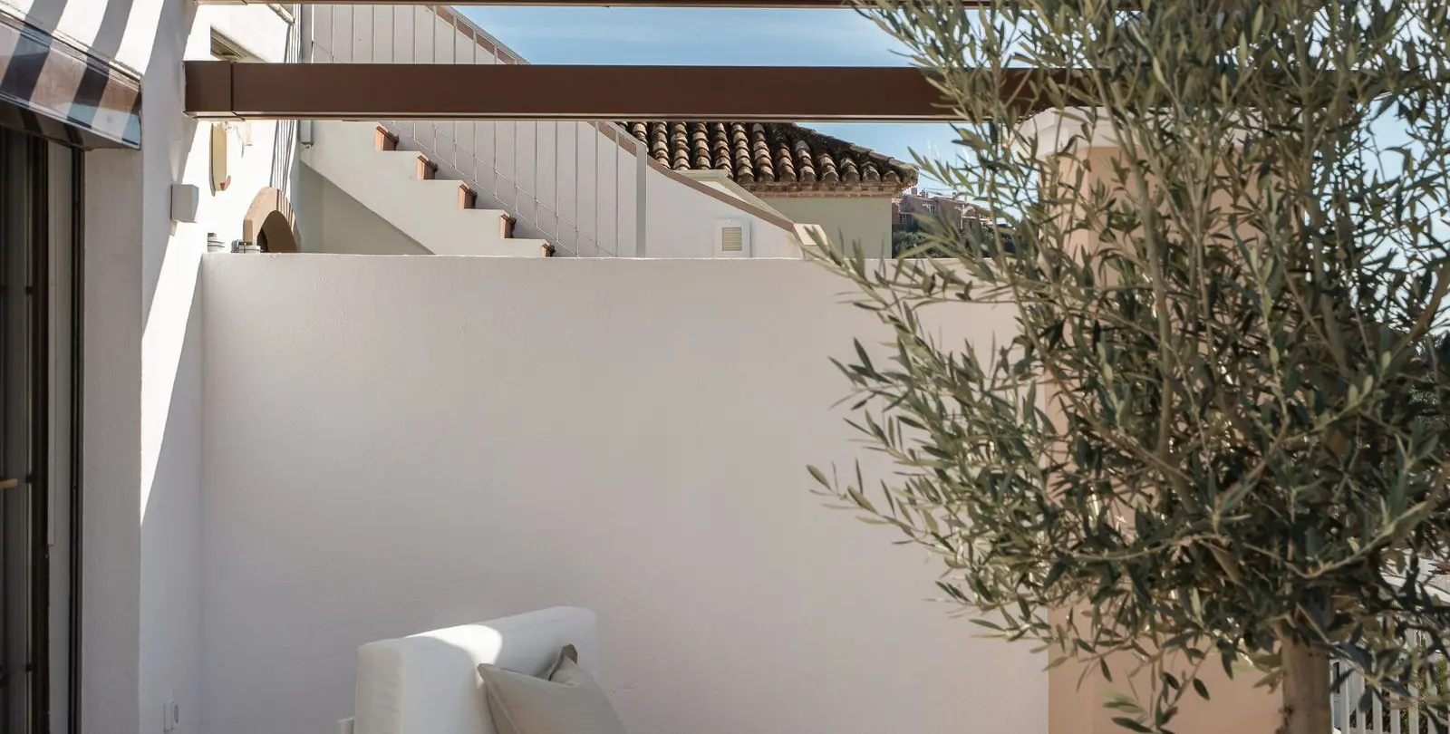 Sale of penthouse in Los Arqueros 30