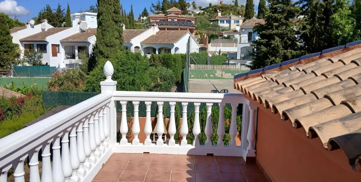 Продажа  отдельно стоящей виллы в Mijas 3