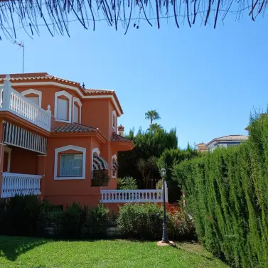 Sale of detached villa in Mijas