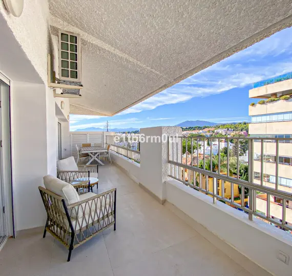 Sale of penthouse in The Golden Mile