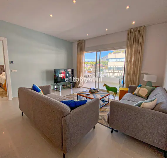 Sale of penthouse in The Golden Mile