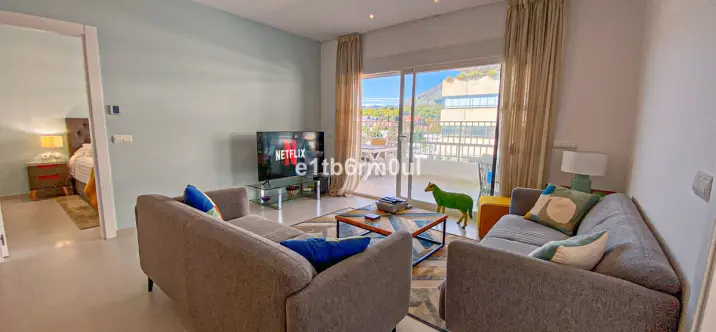 Sale of penthouse in The Golden Mile 1