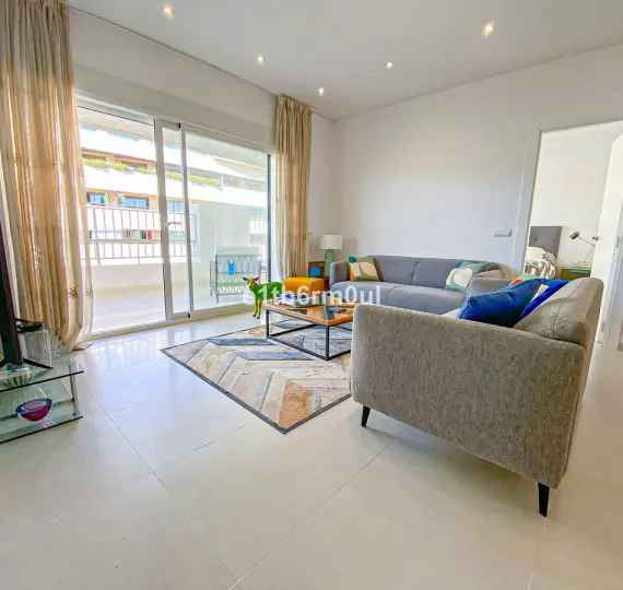 Sale of penthouse in The Golden Mile