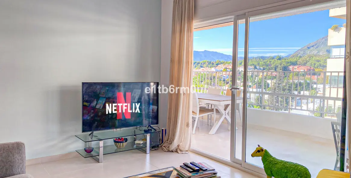 Продажа пентхауса в The Golden Mile 6