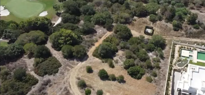 Venta de parcela residencial en Sotogrande 1