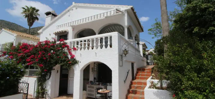 Detached villa R5078308 0