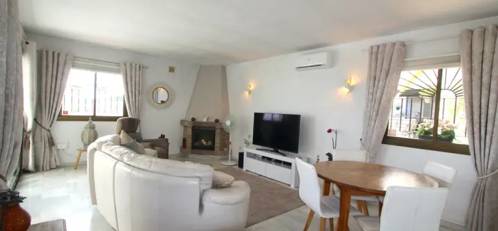 Detached villa R5078308 2